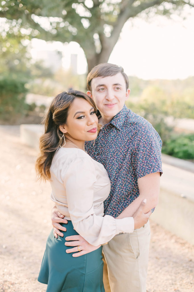 A close up portrait of an engaged couple during their engagement session in Montgomery, Texas with Christina Elliot Photography. Portrait engagement session future bride and groom happy love engaged smiles picture pose inspo houston texas wedding photographer #christinaelliotphotography #houstonweddingphotographer #engagementpics #houstonphotographer #engagementphotos #shesaidyes #texasphotographer #photoinspiration #weddingphotography #houstonphotographer