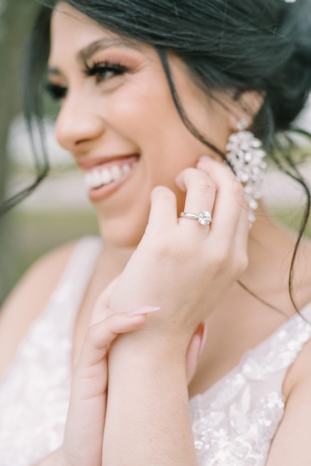 Christina Elliott Photography captures a close-up portrait of a bride wearing a vintage wedding ring. wedding jewelry round #ChristinaElliottPhotography #ChristinaElliottBridals #Houstonweddings #Farmhousewedding #TheSpringsVenue #BridalsHouston