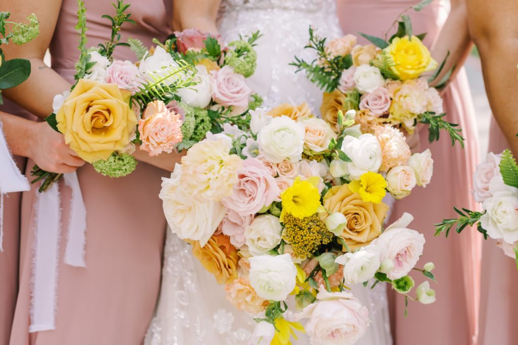 Christina Elliott Photography captures the bride and bridesmaids making a heart with their bouquets. bouquet heart bridesmaids #ChristinaElliottPhotography #ChristinaElliottWeddings #Houstonwedding #TheSpringsVenue #EastHoustonweddings #Mrs #Mr
